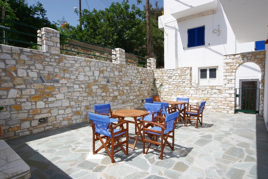 Anna'S Parikia Studios Exterior foto